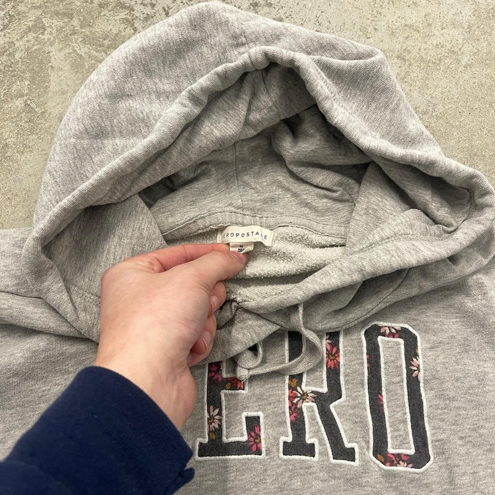 Aeropostale Vintage Y2K Grey Floral Embroidered Boxy Pullover Hoodie Womens M - Picture 2 of 6